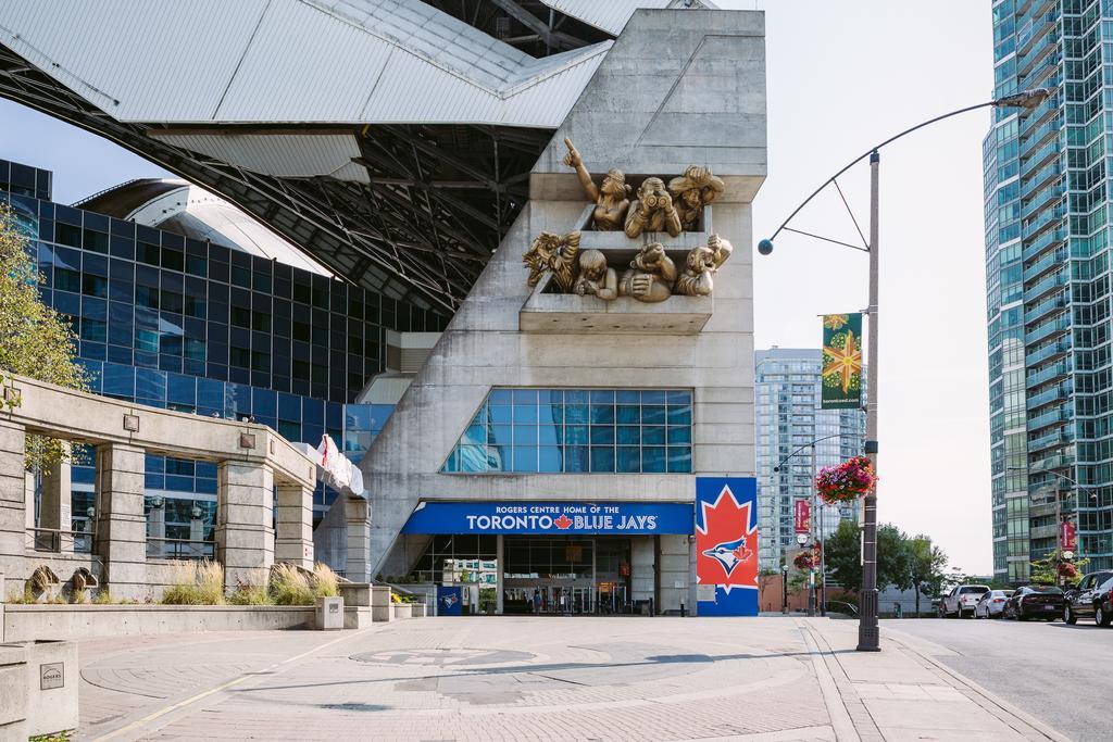 Luxury In Yorkville Toronto Exterior foto
